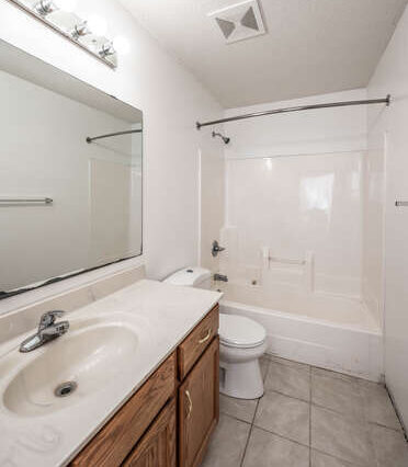 23200 Colorado Ave Hampton MN-small-018-027-Bathroom-372x500-72dpi