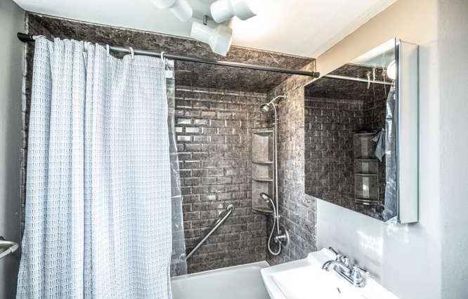 019-010-Bathroom Lower Unit-666x444
