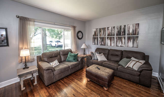 16708 510th St Waterville MN-small-038-023-Living Room-666x395-72dpi